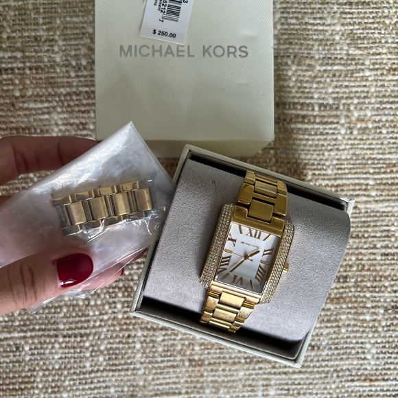 ⭐️Michael Kors Gold Rectangular Watch with Crystal Details⭐️ - Picture 1 of 7